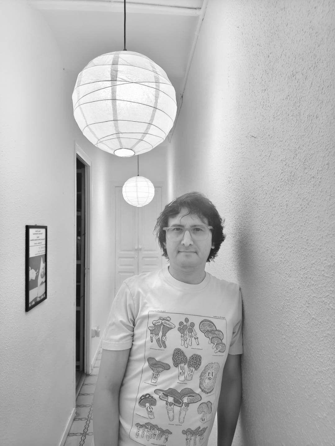 Black and white portrait of Taki Onqoy, the Barcelona-based DJ and Foggy Hex curator Jorge Páez Minaya
